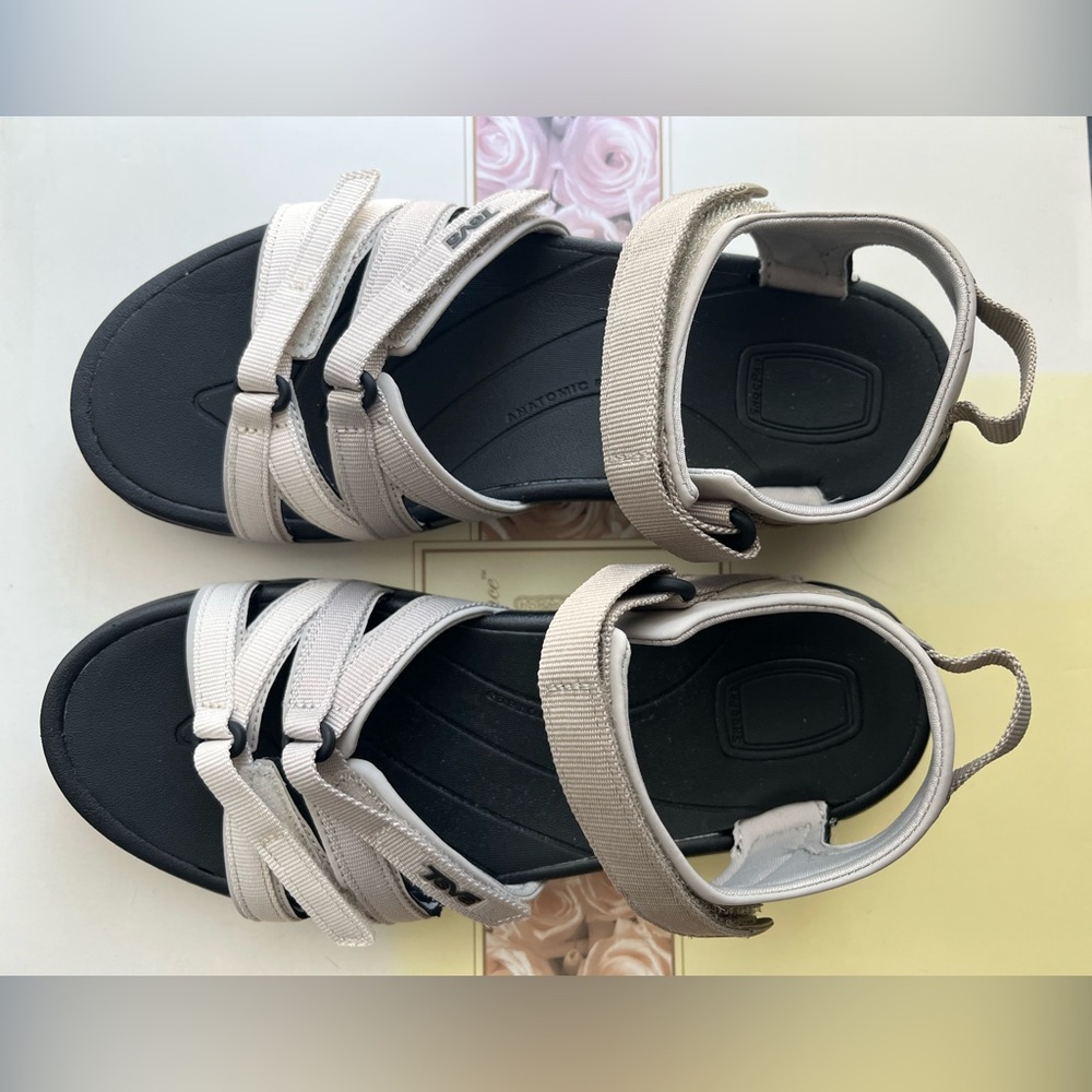 Brand New Teva Women's Tirra Sport Hiking Sandal, never worn!! So comfy! Sze 9❤️ - Picture 2 of 12